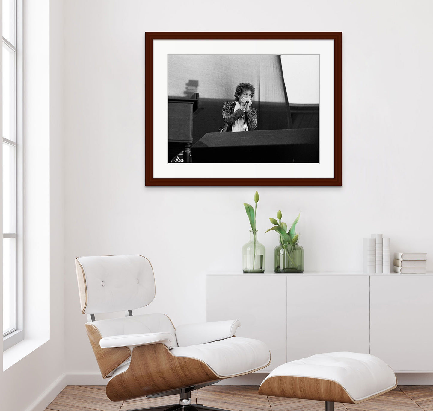 A framed photograph of Bob Dylan performing at Ullevi, Sweden, Jun 09, 1984 , shot by Johan Ödmann. Original film negative digital printed using archival pigment ink on archival cotton based paper. Rock Lumiere Editions offer beautiful Rock Photography Posters and Limited Edition Fine Art Prints in different sizes. Choose among unique b/w photographs of legendary artists. Rock, Classic Rock, Heavy Metal, NWOBHM, Goth, Pop, Blues, Paisley Underground. Worldwide shipping.